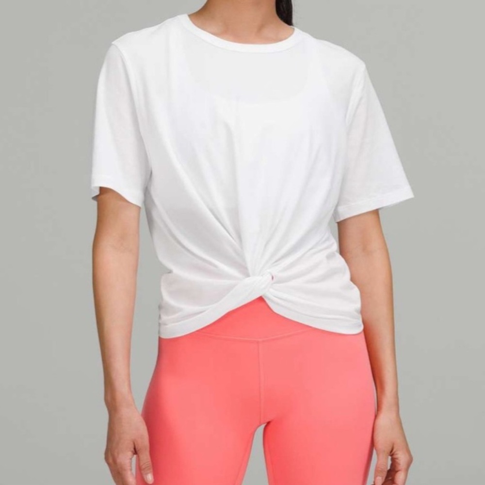 Lululemon Crescent Tshirt